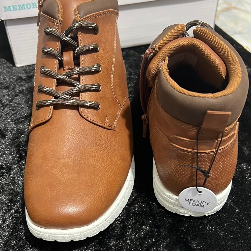 Nwot In Box Sonoma Brown Leather Ankle Boots With Modern Sole